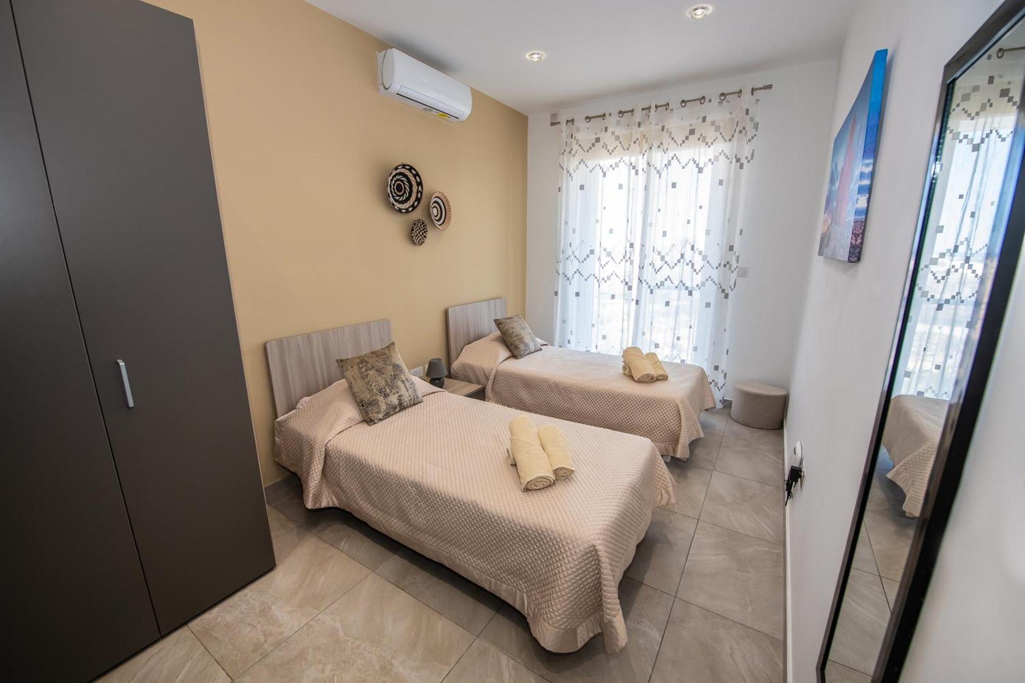 Clifftop Modern Apartment Mellieħa Exteriér fotografie